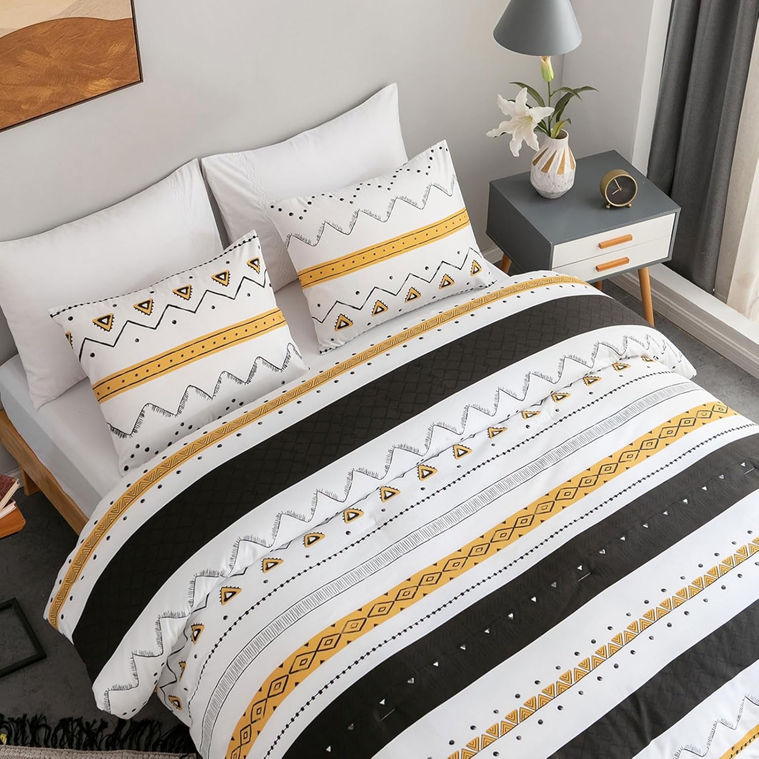 Modern Comforter Set | Soft Microfiber Bedding, 1 Comforter & 2 Pillowcases, Reversible Lightweight Set