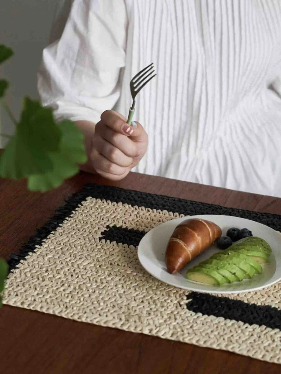 Handmade Nordic Woven Reed Placemats | Set of 4, Retro Elegant Table Setting