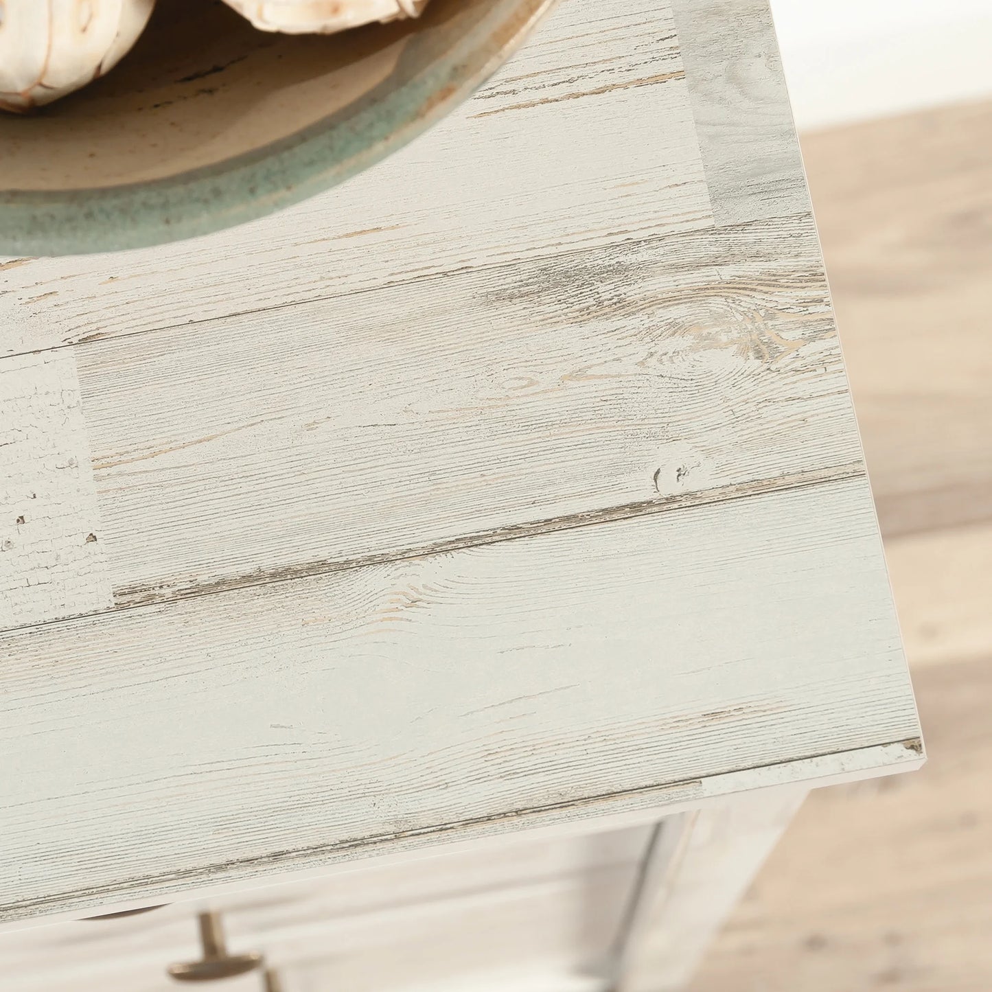 River Ranch 4- Drawer Dresser | White Plank Finish Bedroom Chest