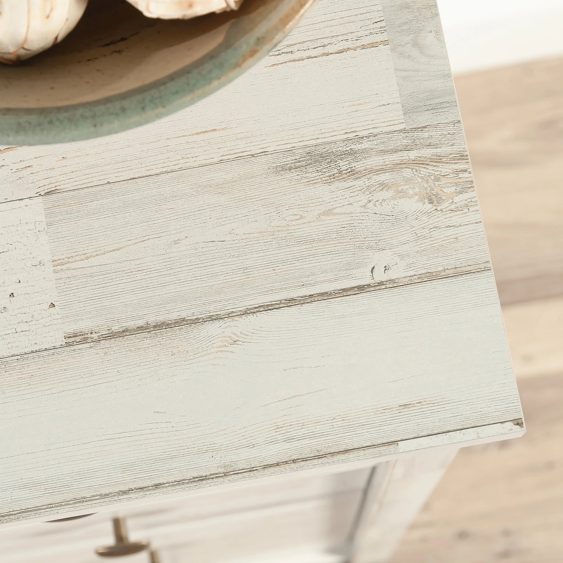 River Ranch 4- Drawer Dresser | White Plank Finish Bedroom Chest