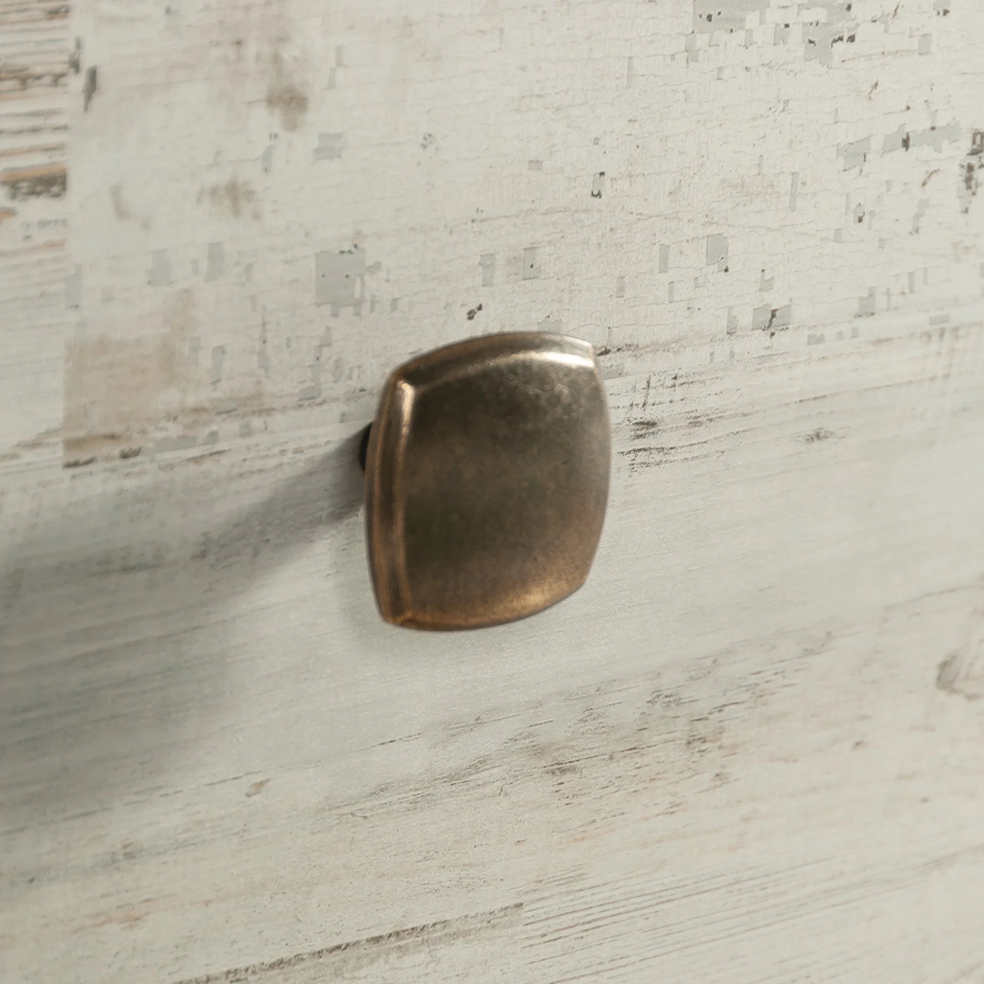 River Ranch 4- Drawer Dresser | White Plank Finish Bedroom Chest