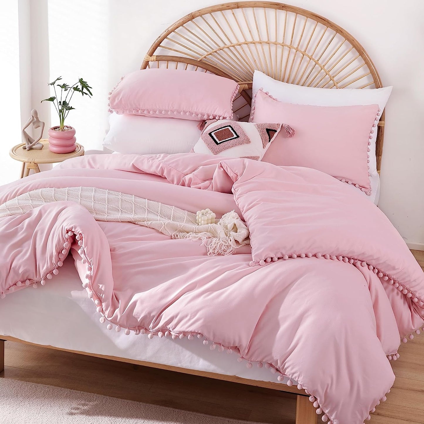 Queen 3-Piece Comforter Set | Soft All-Season Bedding with Ball Pom Fringe, Includes Comforter & 2 Pillow Shams