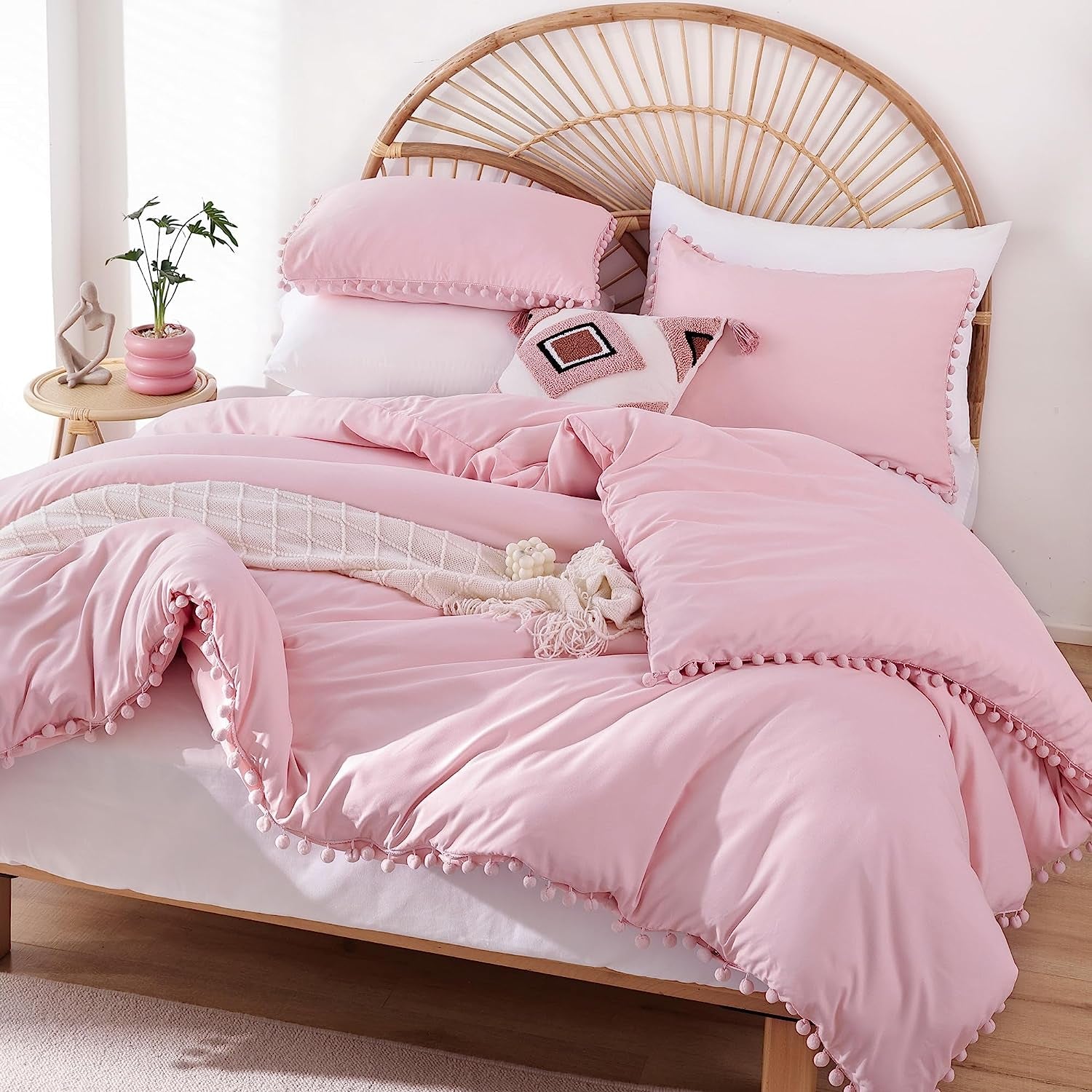 Queen 3-Piece Comforter Set | Soft All-Season Bedding with Ball Pom Fringe, Includes Comforter & 2 Pillow Shams