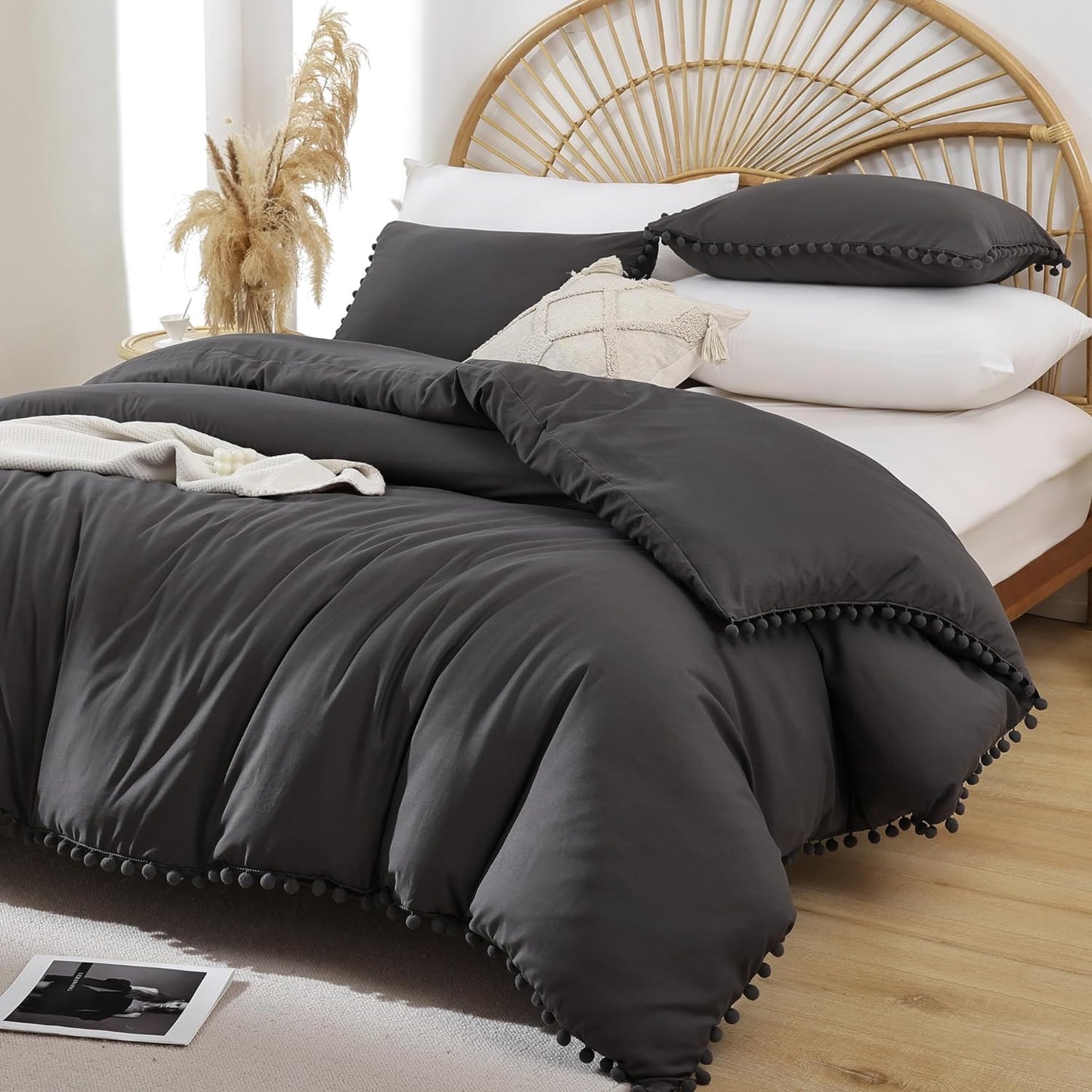 Queen 3-Piece Comforter Set | Soft All-Season Bedding with Ball Pom Fringe, Includes Comforter & 2 Pillow Shams