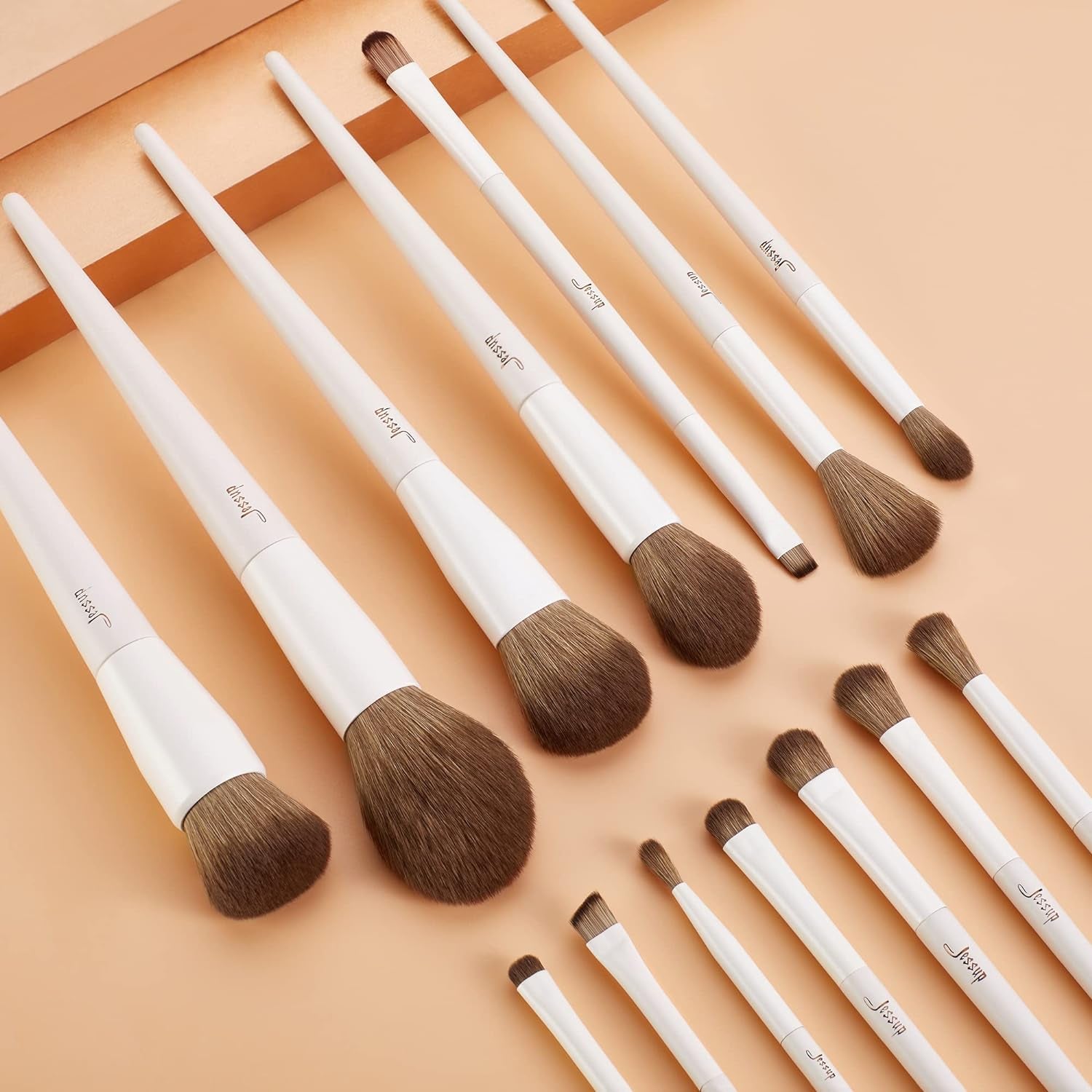 14-Piece Makeup Brush Set – Premium Synthetic Brushes for Foundation, Contour, Blush, Eyeshadow & Blending, Light Grey